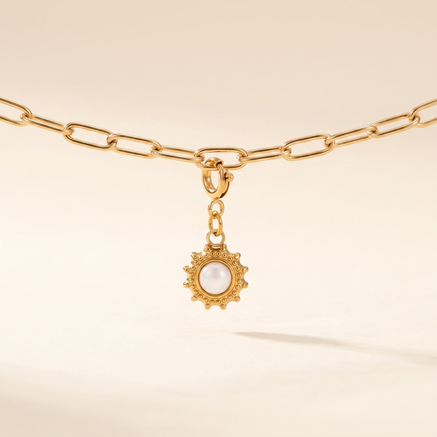 Helios Charm Gold