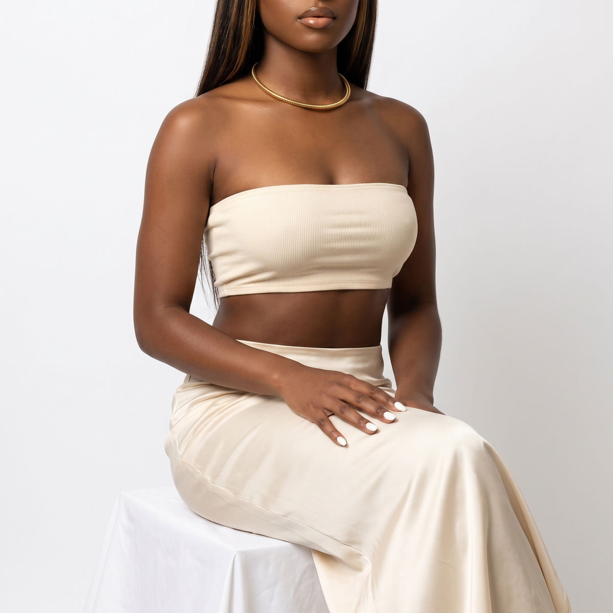 Spira Choker Gold studio portrait