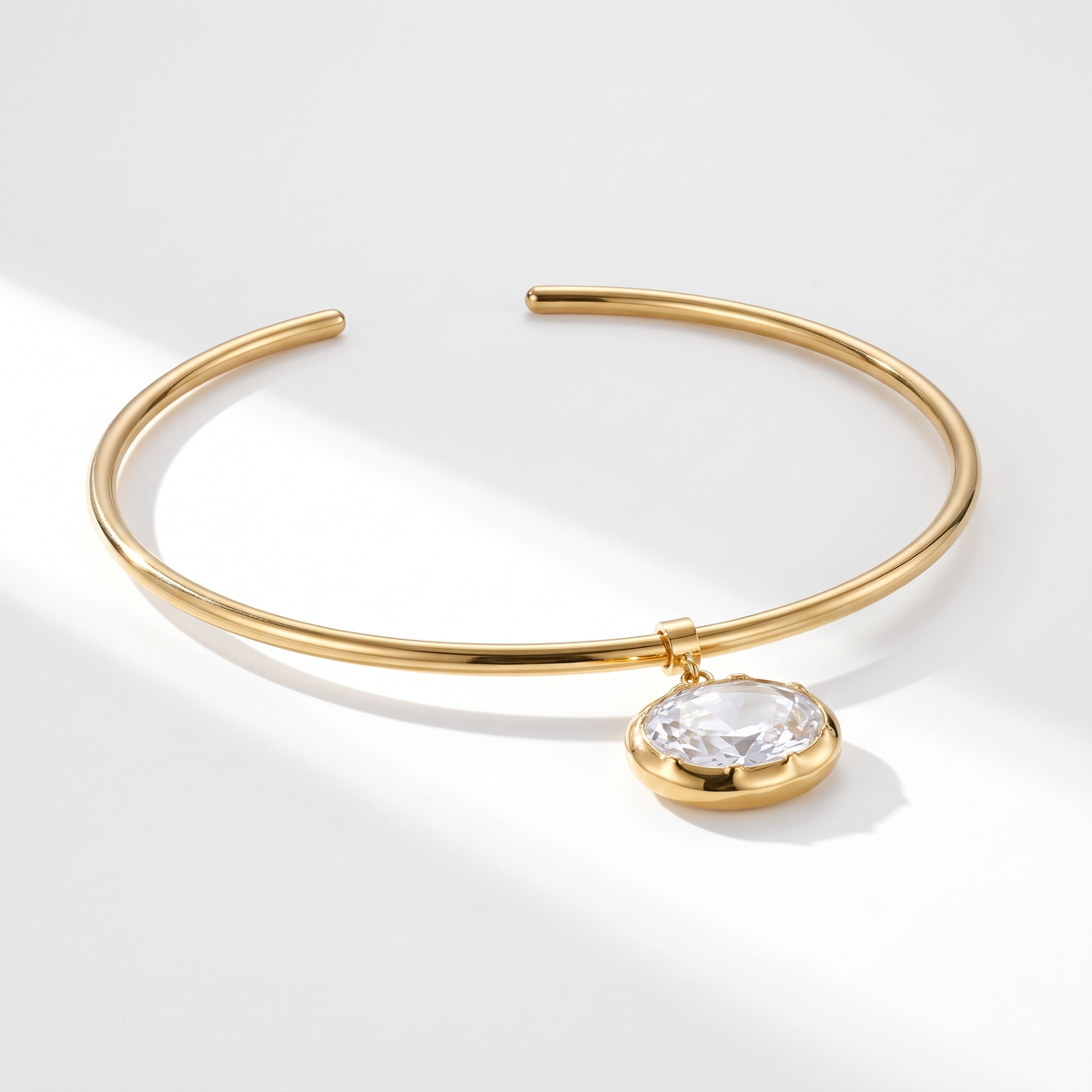 Gemma Choker Gold on white with soft light