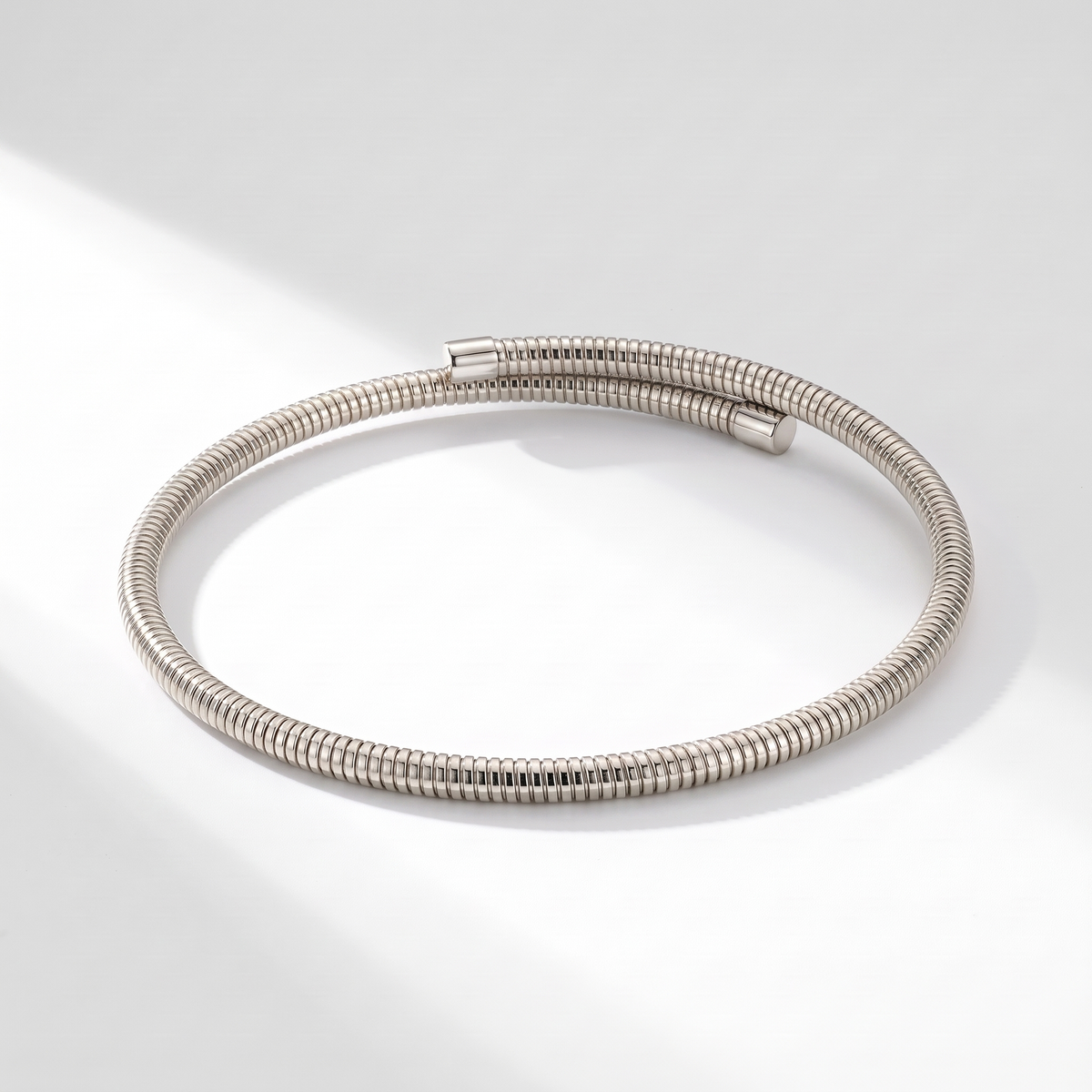 Spira Choker Silver on white with soft light