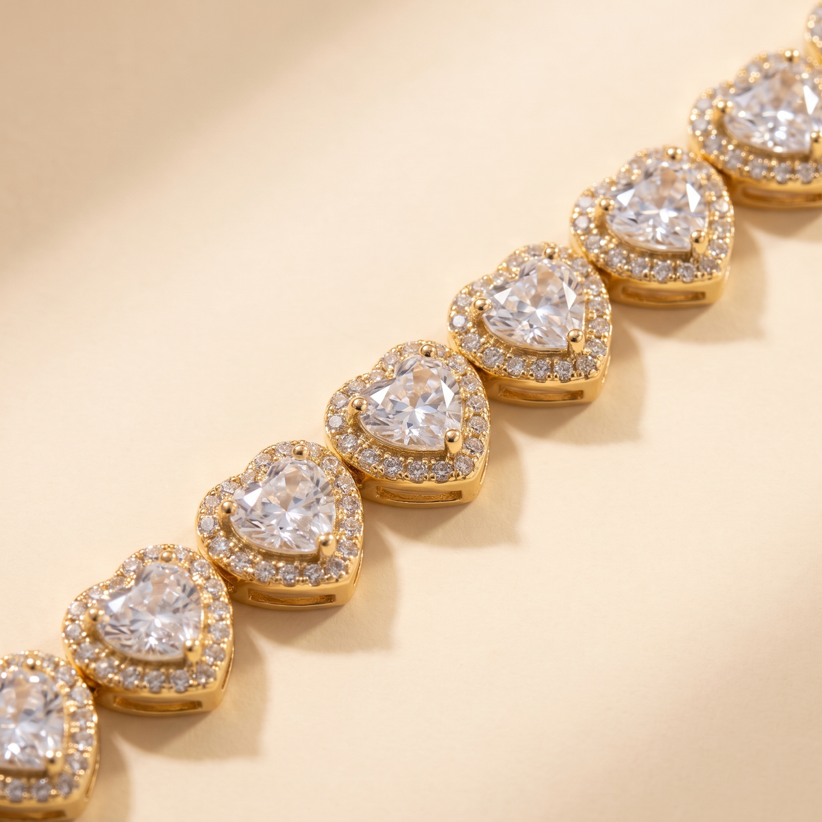 Close-up of the Amore Choker in gold